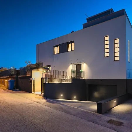 Monsa Villa *